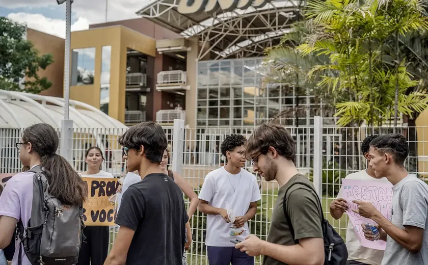 Saiba como funcionará o Programa Pé-de-Meia para estudantes