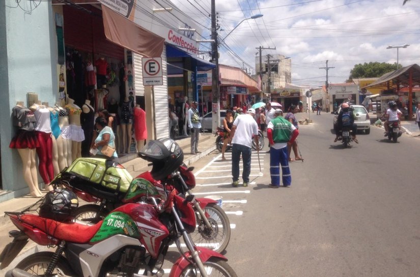 SMTT revitaliza pontos de mototáxis na região central de Arapiraca