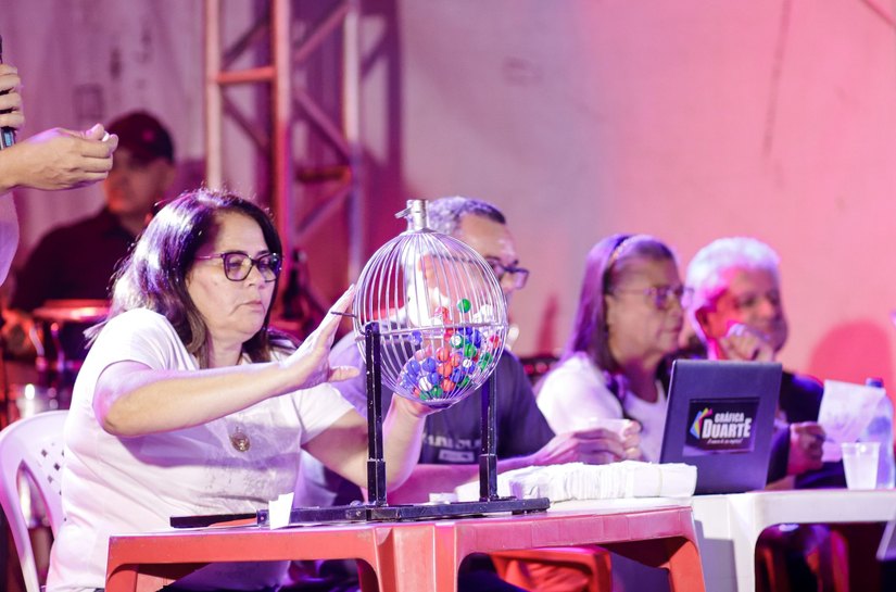 Palmeira: Tia Júlia prestigia evento em benefício da Paróquia Nossa Senhora Divina Pastora