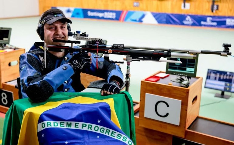Tiro esportivo: Alexandre Galgani conquista bronze na Copa do Mundo