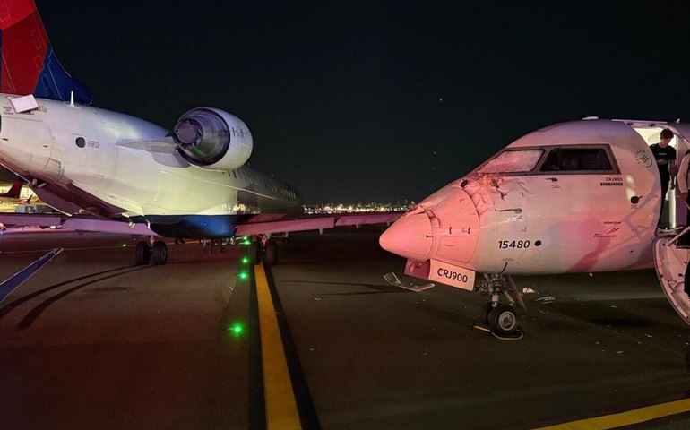 Dois aviões colidem em pista de taxiamento em Nova York
