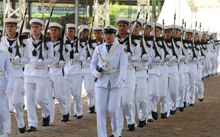 Procuradoria pede suspensão de concurso da Marinha por violação da lei de cotas