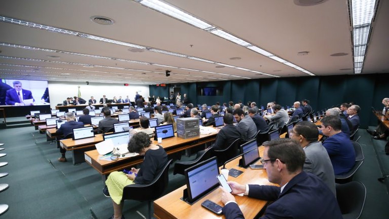 CAE aprova indicados à Comissão de Valores Mobiliários