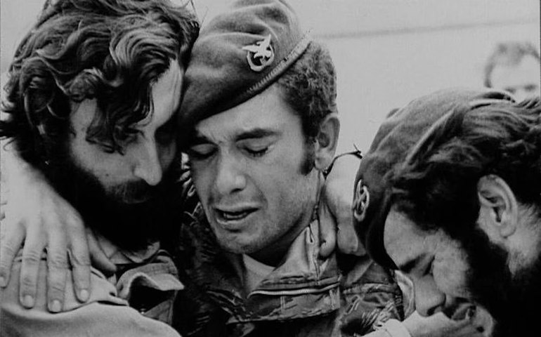 'Outro País', de Tréfaut, revive na Cinemateca a democracia portuguesa