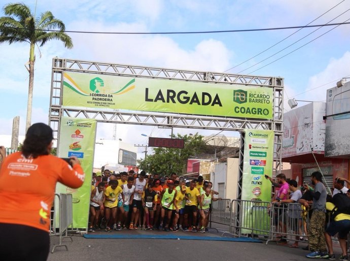 Arapiraquenses vão às ruas e dão show na I Corrida da Padroeira