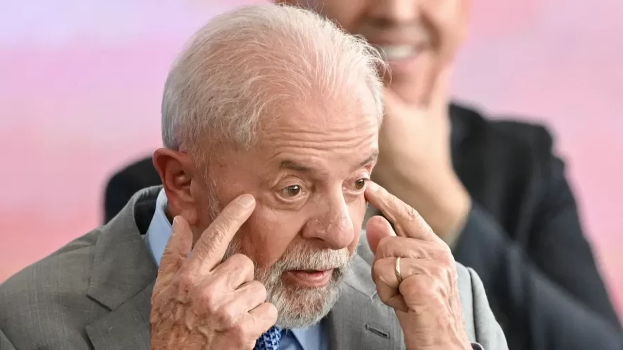 Lula liga para presidente eleita do México, Claudia Sheinbaum, e a parabeniza por vitória