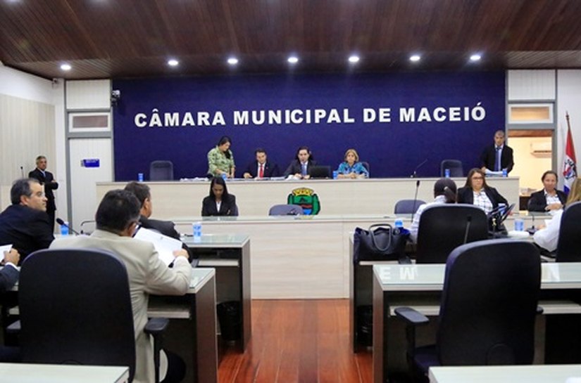 Em sessão extra, Câmara aprova Orçamento e Novo Código Tributário