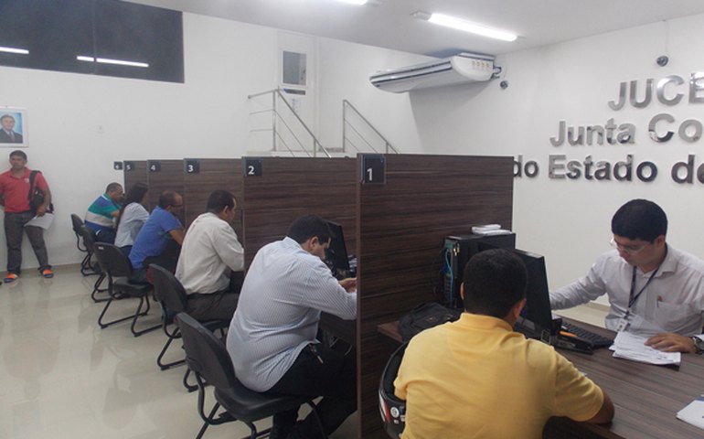 Atendimento da Juceal passa a funcionar em ambiente reformado