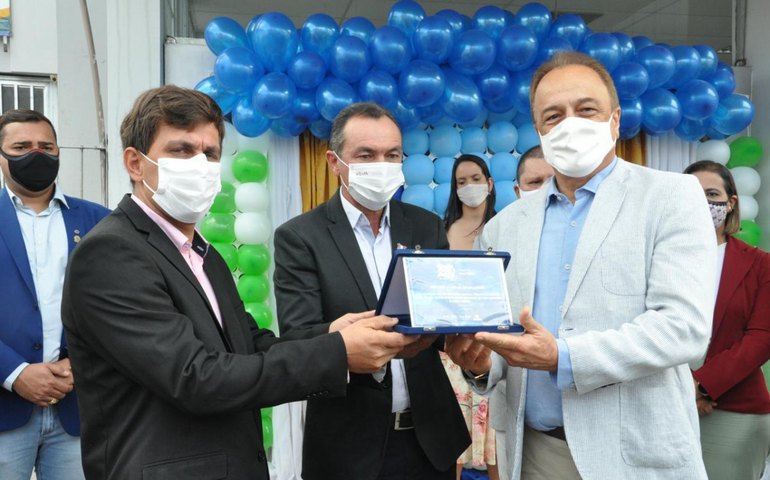 Deputado Galba Novaes prestigia solenidades em comemoração aos 220 anos de Anadia