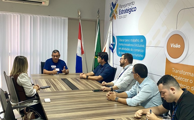 Secretaria do Trabalho discute parceria com Senac para ampliar cursos em Maceió