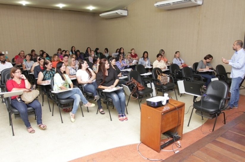 Seduc promove debate sobre déficit de atenção com escolas privadas