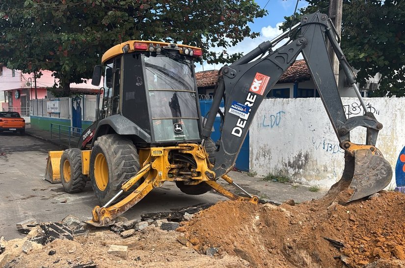 Prefeitura inicia serviços de implantação de nova galeria de águas pluviais no Jacintinho