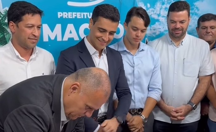 Brivaldo Marques e Eduardo Canuto assumem como novos secretários municipais Brivaldo Marques e Eduardo Canuto assumem como novos secretários municipais