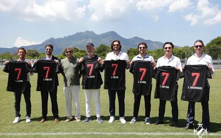 Dona da SAF do Vasco, 777 está perto de comprar o Everton, da Inglaterra, diz jornal