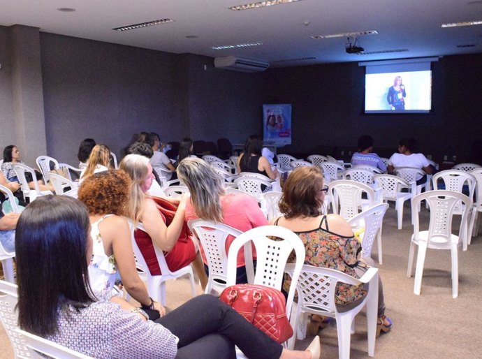 Assembleia realiza simpósio de debate de políticas públicas para a 1ª infância