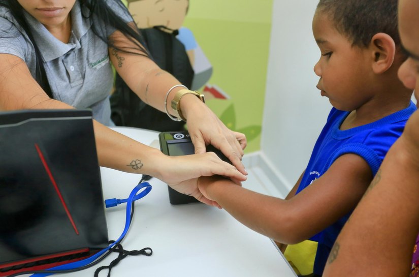Projeto da Secretaria da Primeira Infância já garantiu carteira de identidade a mais de 2 mil crianças alagoanas