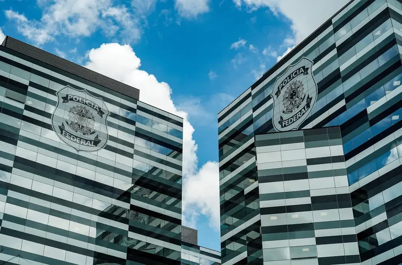 PF diz ao STF que Zambelli não efetivou ações de coação contra a Corte