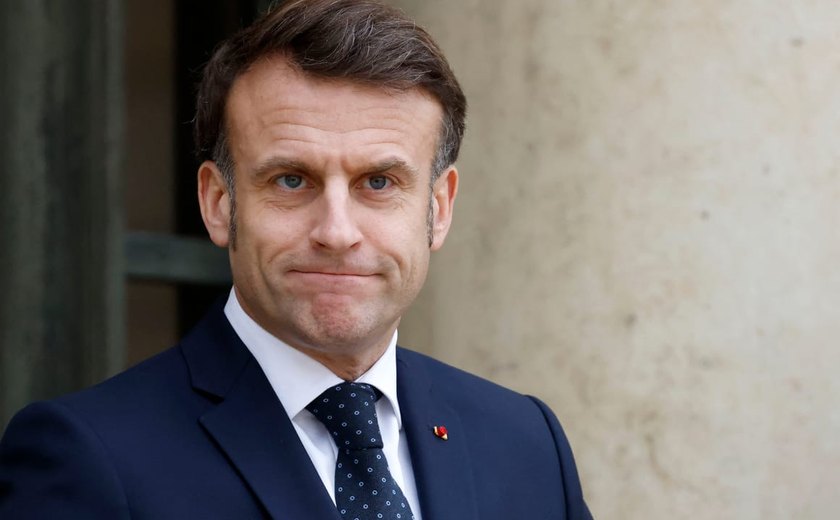 Macron se prepara para anunciar novo primeiro-ministro em meio a crise política