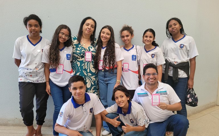 Escolas estaduais participam do lançamento do Projeto Meninas Olímpicas