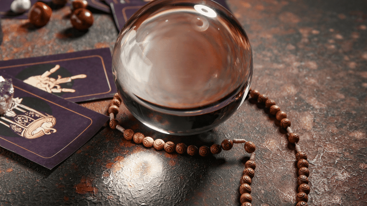Tarot do dia: previsão para os 12 signos em 18/10/2026