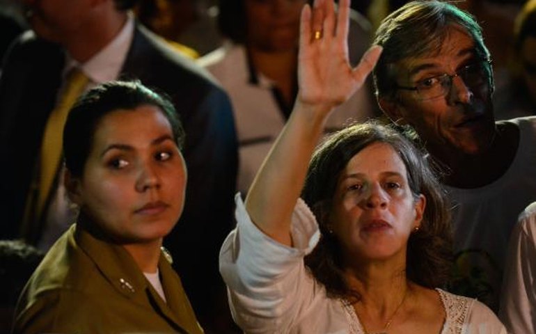 “Tenho que participar da campanha por dois”, diz viúva de Eduardo Campos