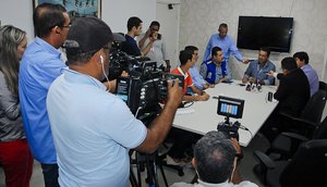 REUNIÃO EMSURB / Foto: EMSURB