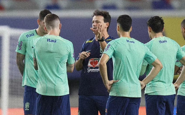 Técnico Fernando Diniz convoca seleção para jogos das Eliminatórias