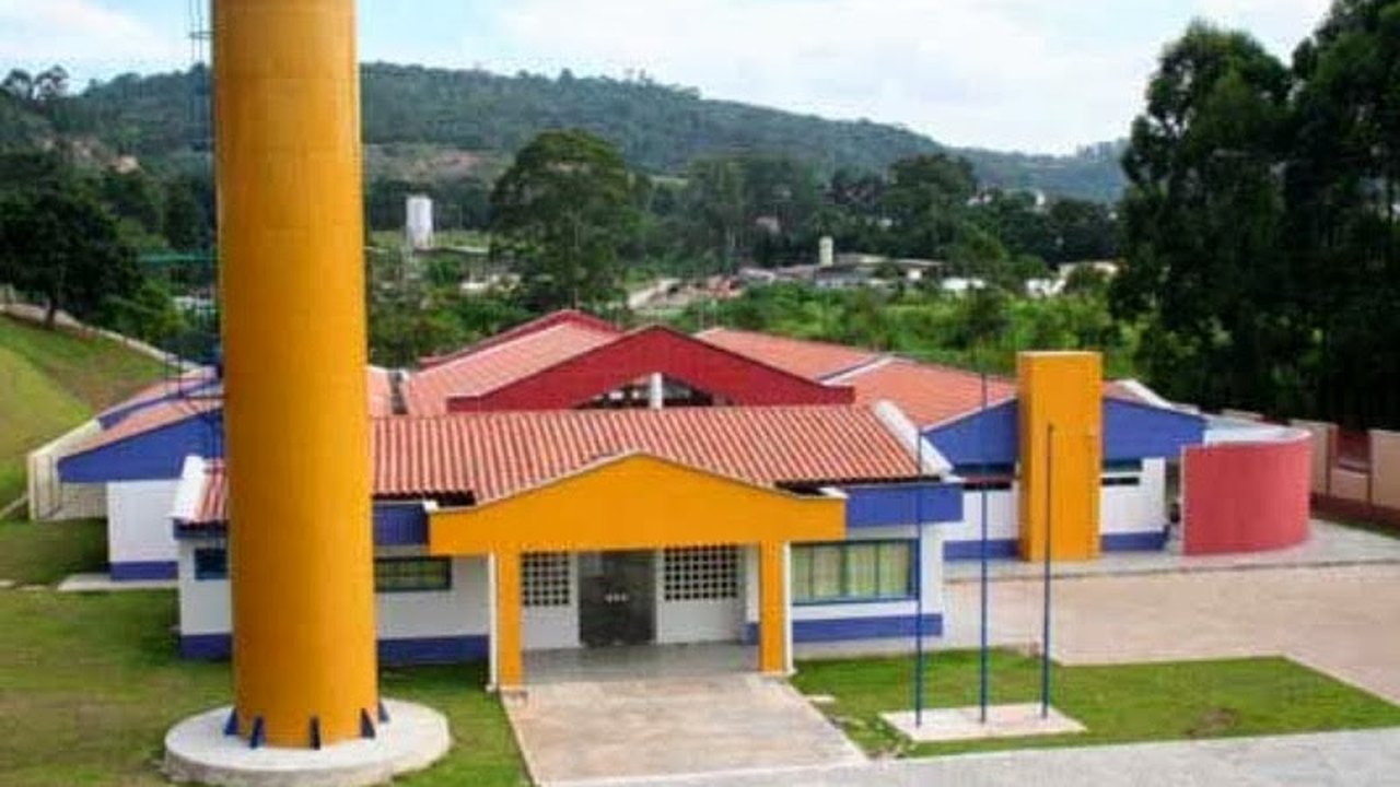 Prefeito Zezeco assina ordem de serviço e dá inicio a construção da creche modelo na Barra de São Miguel