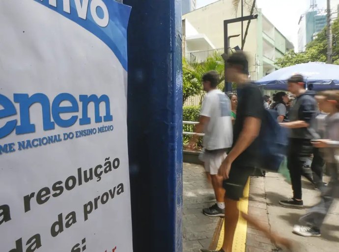 Enem: prazo para pedir isenção da inscrição é ampliado para 2 de maio