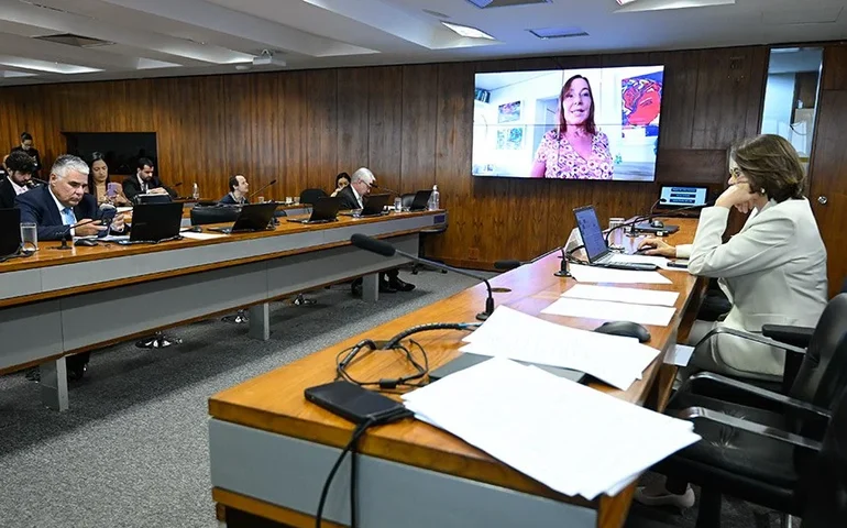 Prioridade a vítimas de violência doméstica em exames periciais vai a Plenário