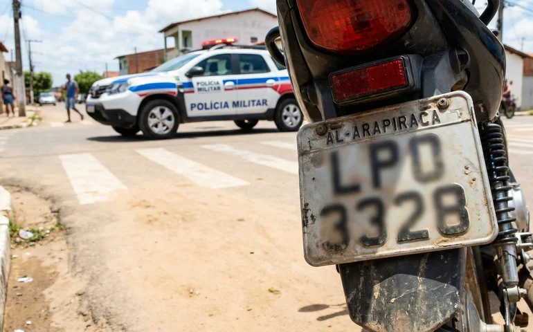 Acusado de série de assaltos em Arapiraca é preso e confessa que escondia celulares roubados na casa da irmã