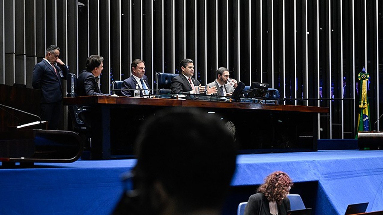Senado aprova MP que destina parte da arrecadação com bets para Polícia Federal