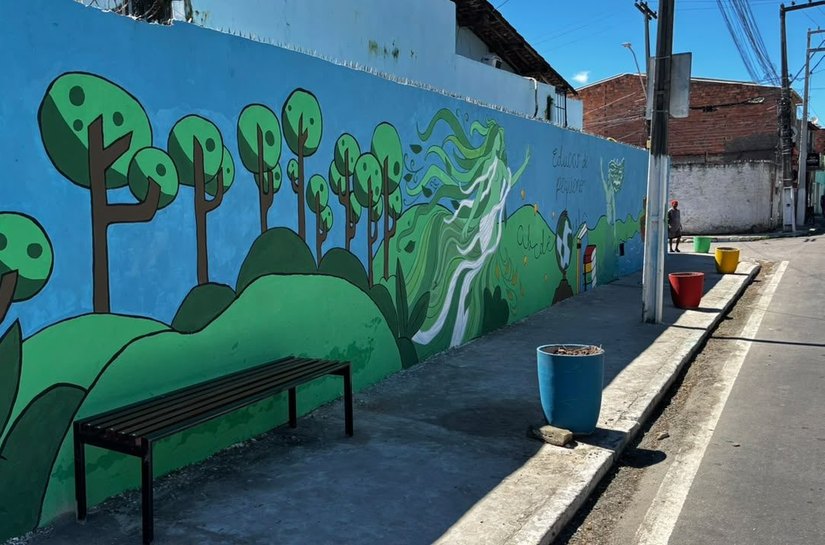 Antigo ponto de lixo é transformado em espaço de convivência na Ponta Grossa