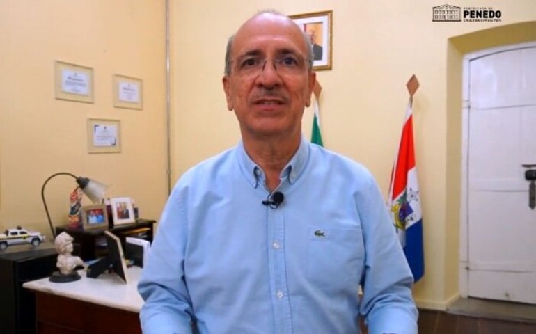 Prefeito Ronaldo Lopes anuncia rateio de R$ 15 milhões para servidores da Educação