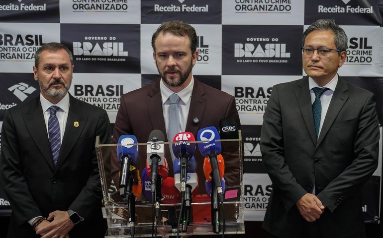 Brasil e EUA anunciam acordo de combate ao tráfico de armas e drogas