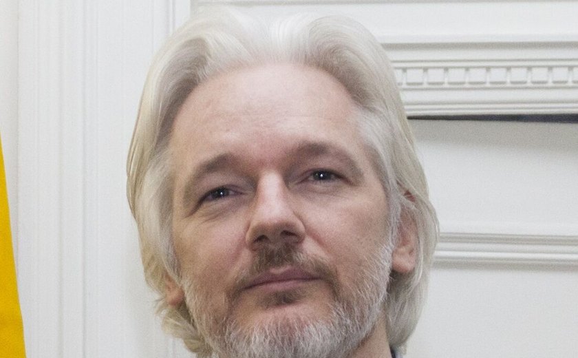 Assange será um 'homem livre' após audiência em tribunal americano, afirma esposa