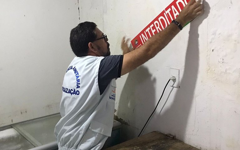 Vigilância Sanitária interdita lanchonete no bairro do Trapiche