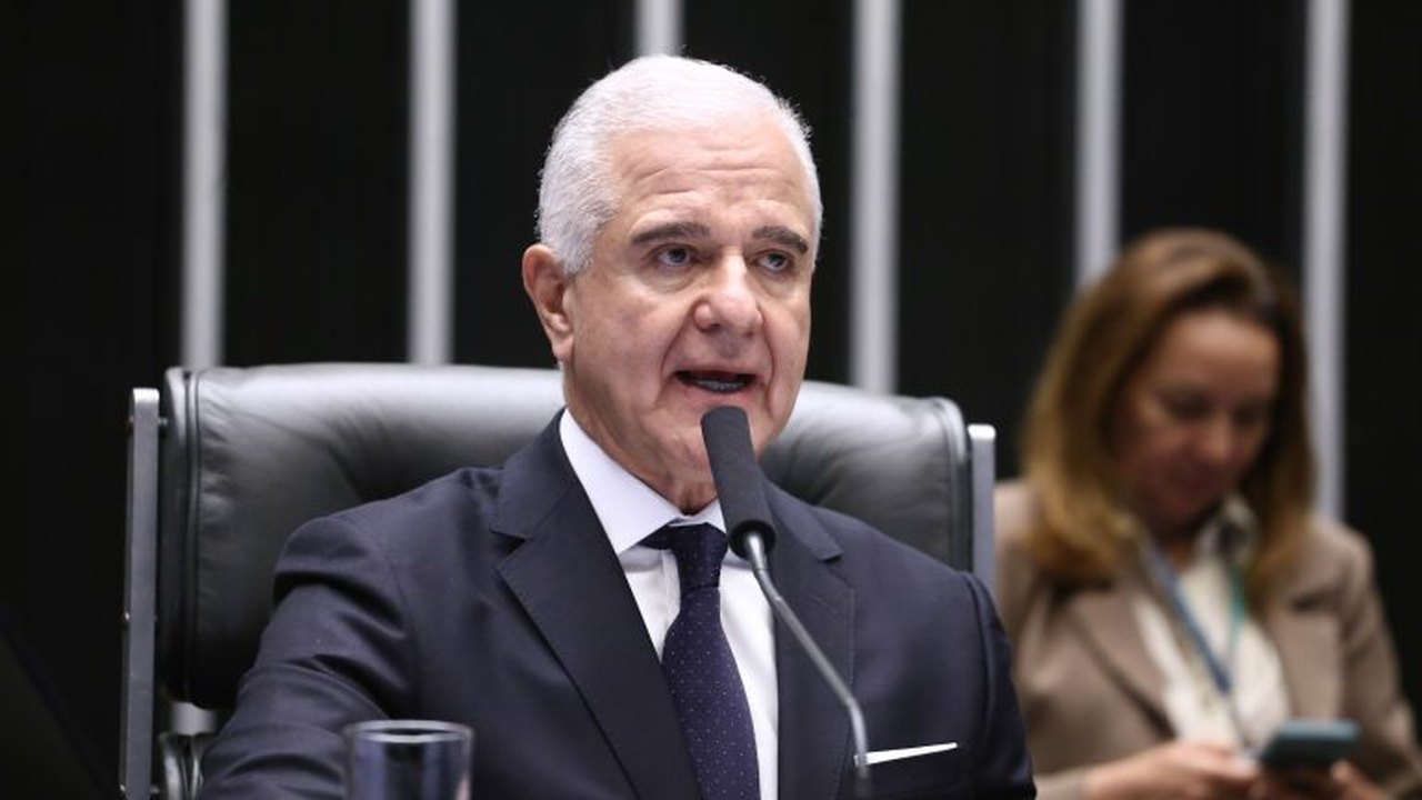 Deputado propõe mobilização nacional para intensificar combate à pirataria