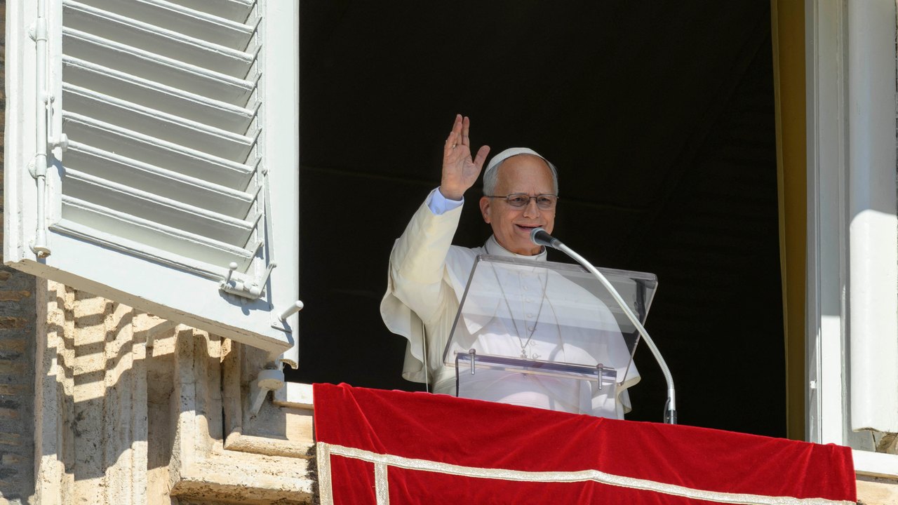 Papa é internado para retirada de nódulo no pulmão