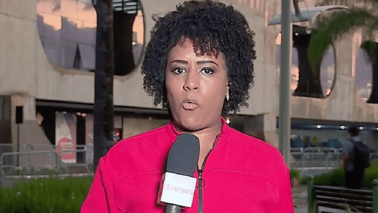 Jornalista da Globo responde a ataque racista: ‘Vai ter cabelo black na TV’