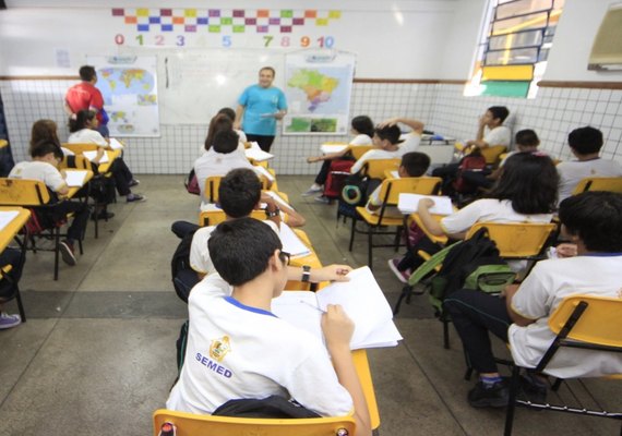 Trabalhar educação financeira na escola forma adultos mais conscientes