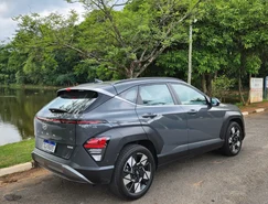 Hyundai KONA Híbrido está mais seguro, amplo e conectado na linha 2026 - Sérgio Dias (20).jpeg 