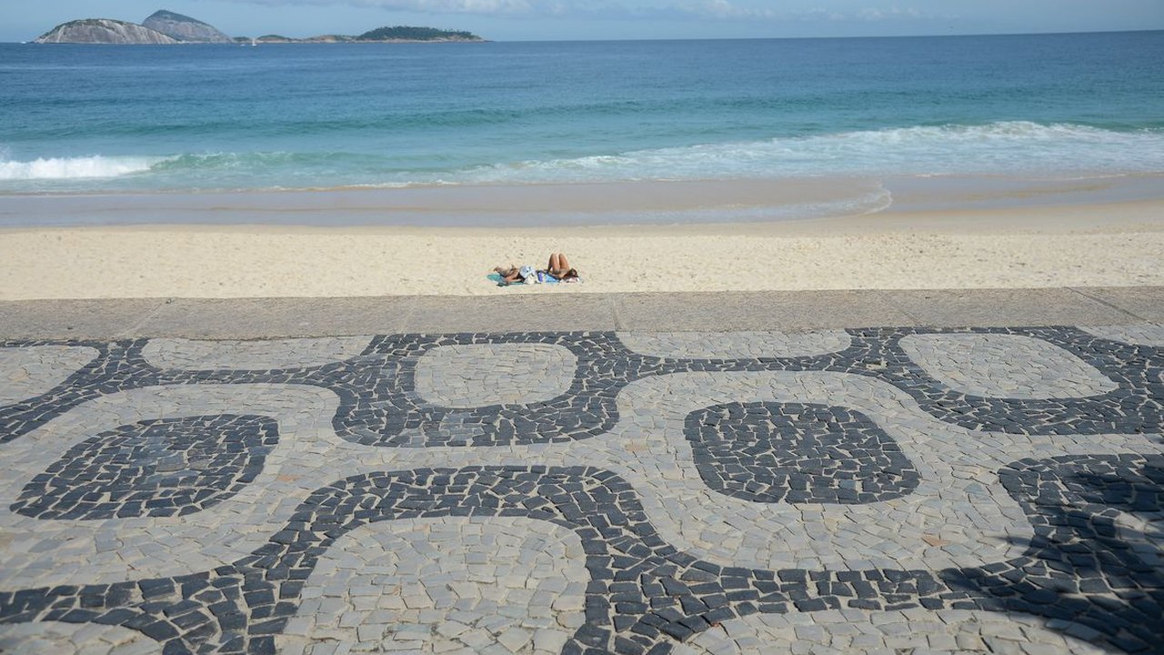 Turismo volta a aquecer e deve gerar 81,7 mil vagas na alta temporada