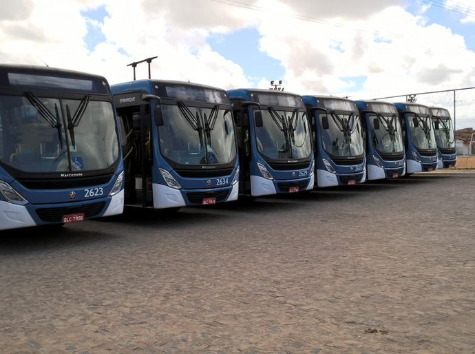 Mais ônibus novos começam a circular em Maceió