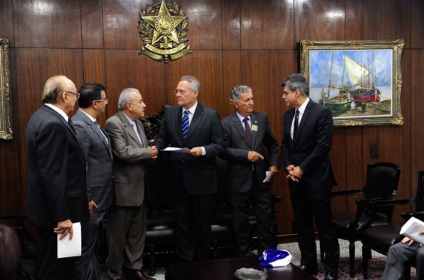 Agricultores do NE pedem ajuda a Renan para renegociar e prorrogar dívidas