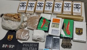 Mais de 15 quilos de drogas são apreendidos na Zona Oeste de Aracaju / Foto: Foto: BPRp/Divulgação
