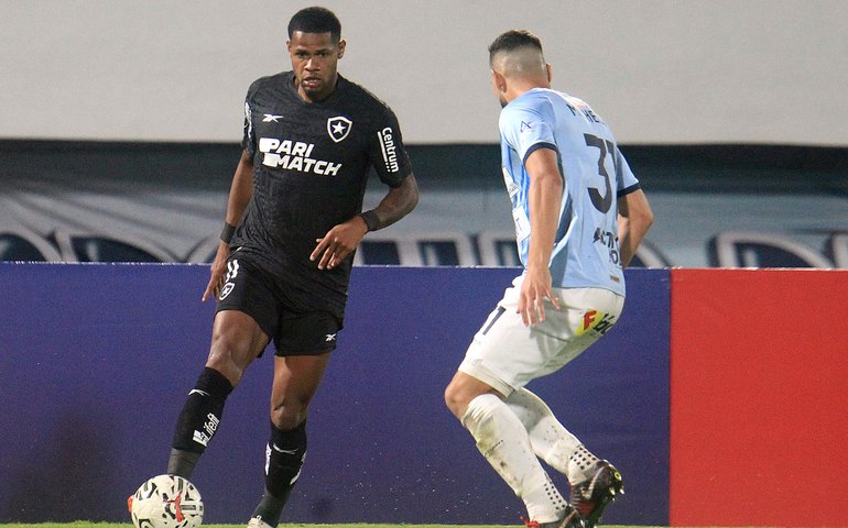 Botafogo volta a sofrer gol nos acréscimos e empata com o Aurora pela pré-Libertadores