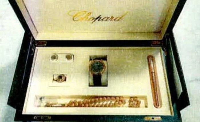 Presente a marca suíça de diamantes Chopard