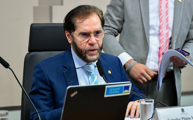 Presidente do Movimento Pardo-Mestiço critica resultados do Censo 2022 na CPI das ONGs