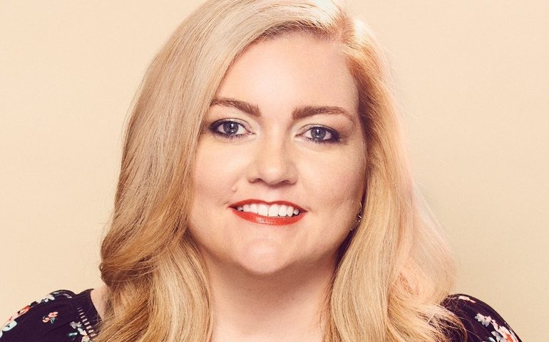 Quem é Colleen Hoover, uma das autoras mais vendidas da Bienal &#8211; e do Brasil